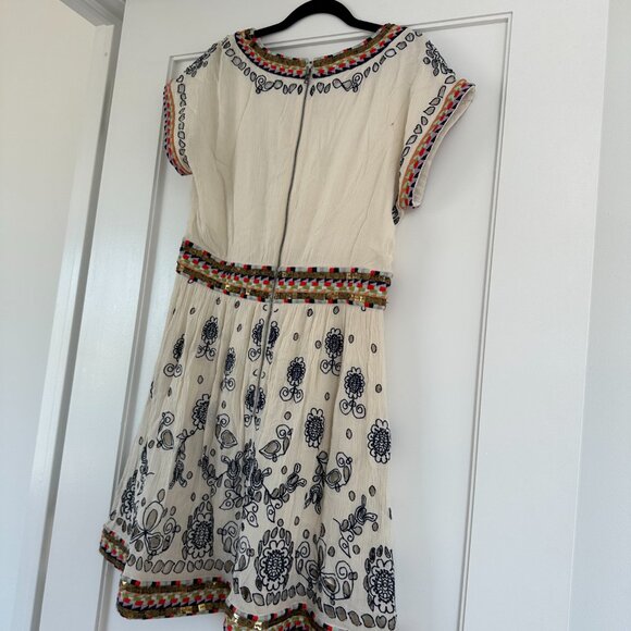 NWT Alice + Olivia Gertie Mini Dress Embroidered Floral Pattern In White Sz 10 - Picture 10 of 13